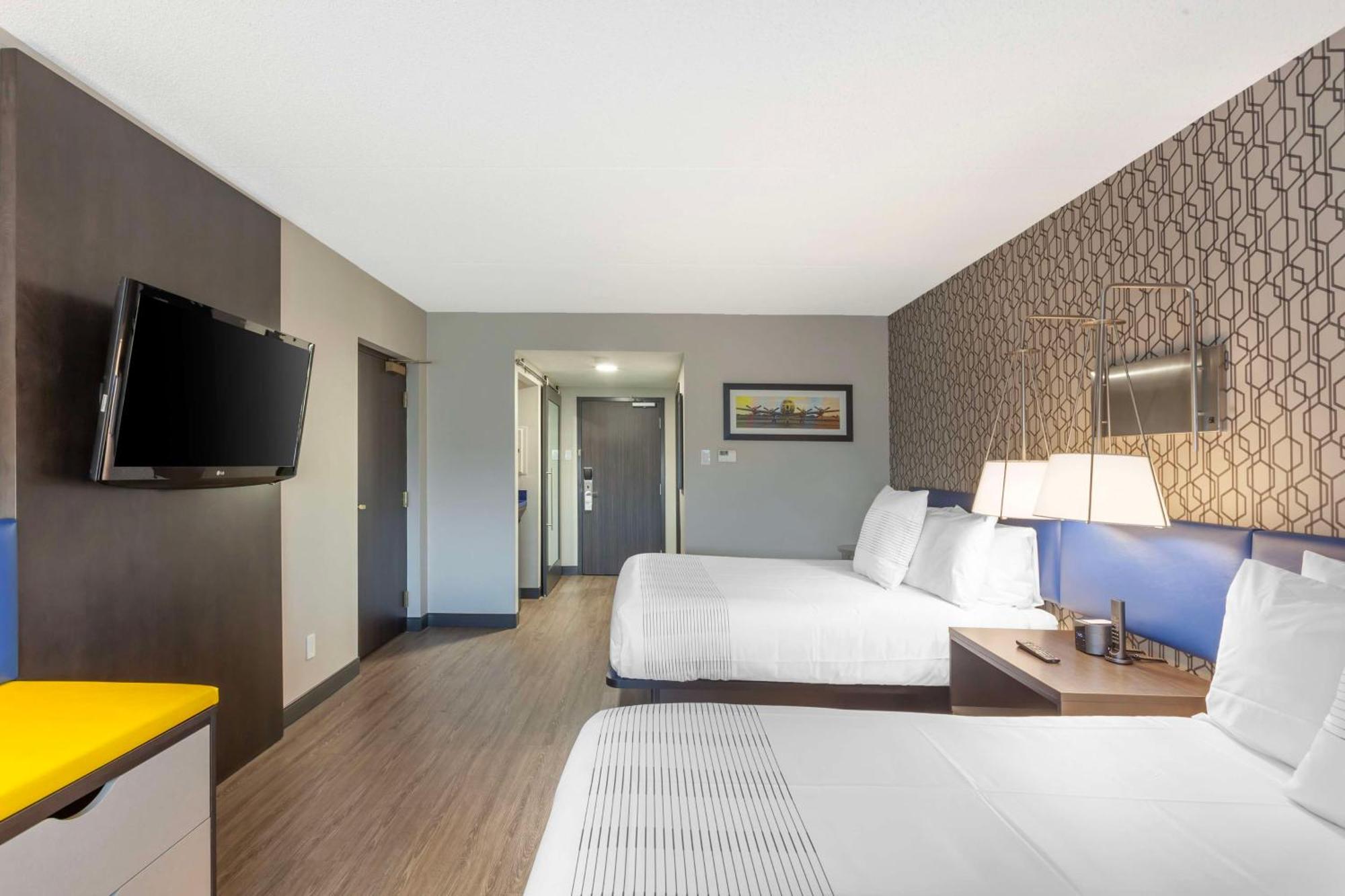 GLō Best Western Mississauga Corporate Centre Extérieur photo