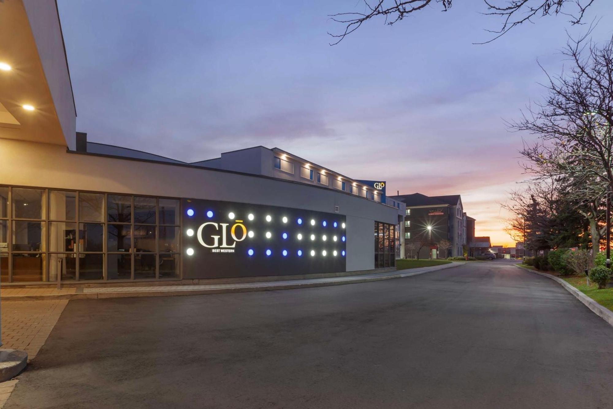 GLō Best Western Mississauga Corporate Centre Extérieur photo