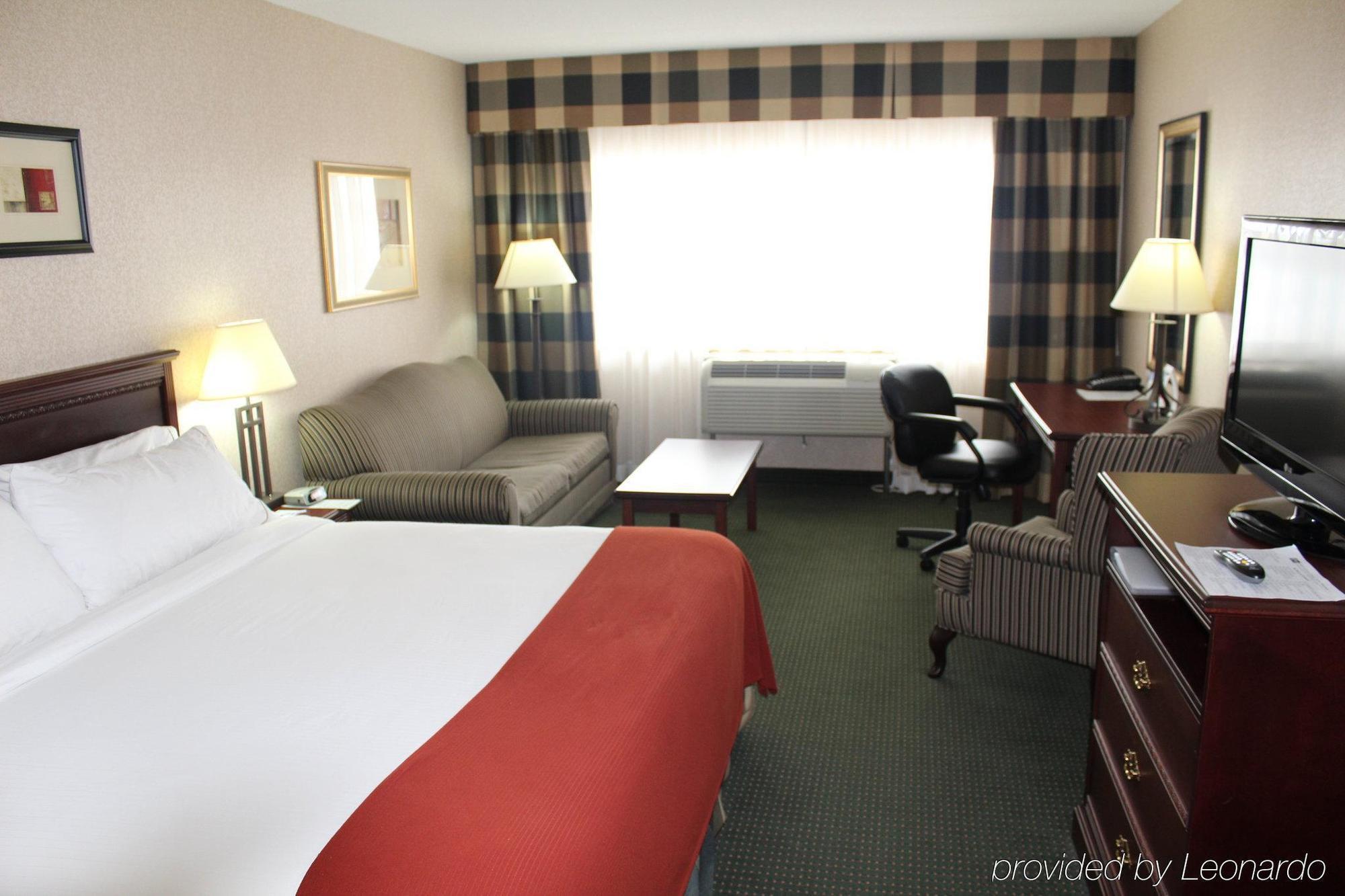 GLō Best Western Mississauga Corporate Centre Extérieur photo