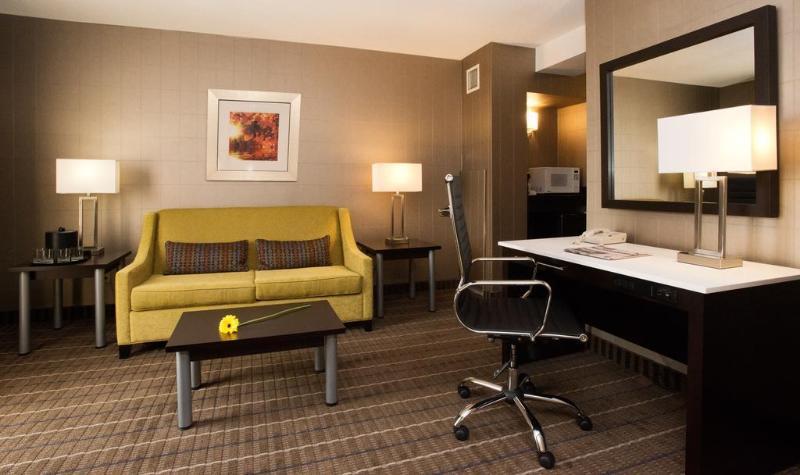 GLō Best Western Mississauga Corporate Centre Extérieur photo