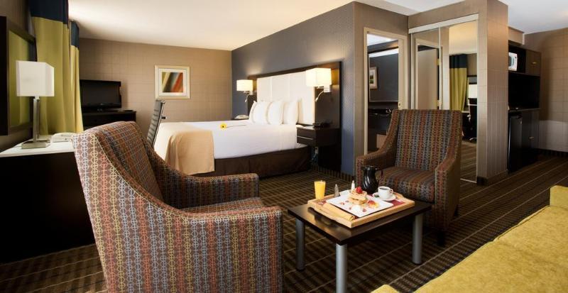 GLō Best Western Mississauga Corporate Centre Extérieur photo